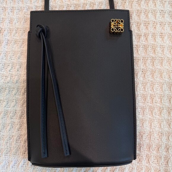 Loewe Dice Pocket (Smooth Calfskin) Dice Pocket: Black and Gold - Picture 2 of 7